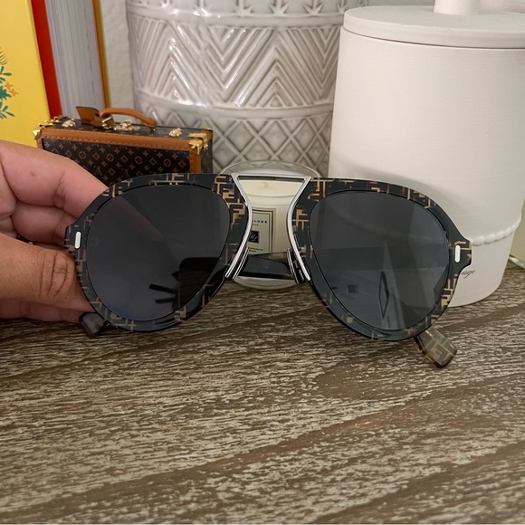 EUC Fendi Zucca Aviator Sunglasses - Picture 2 of 9